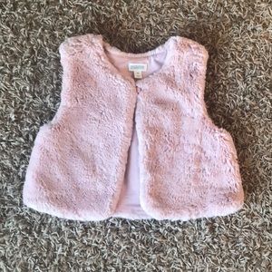 Adorable 3T blush fuzzy vest